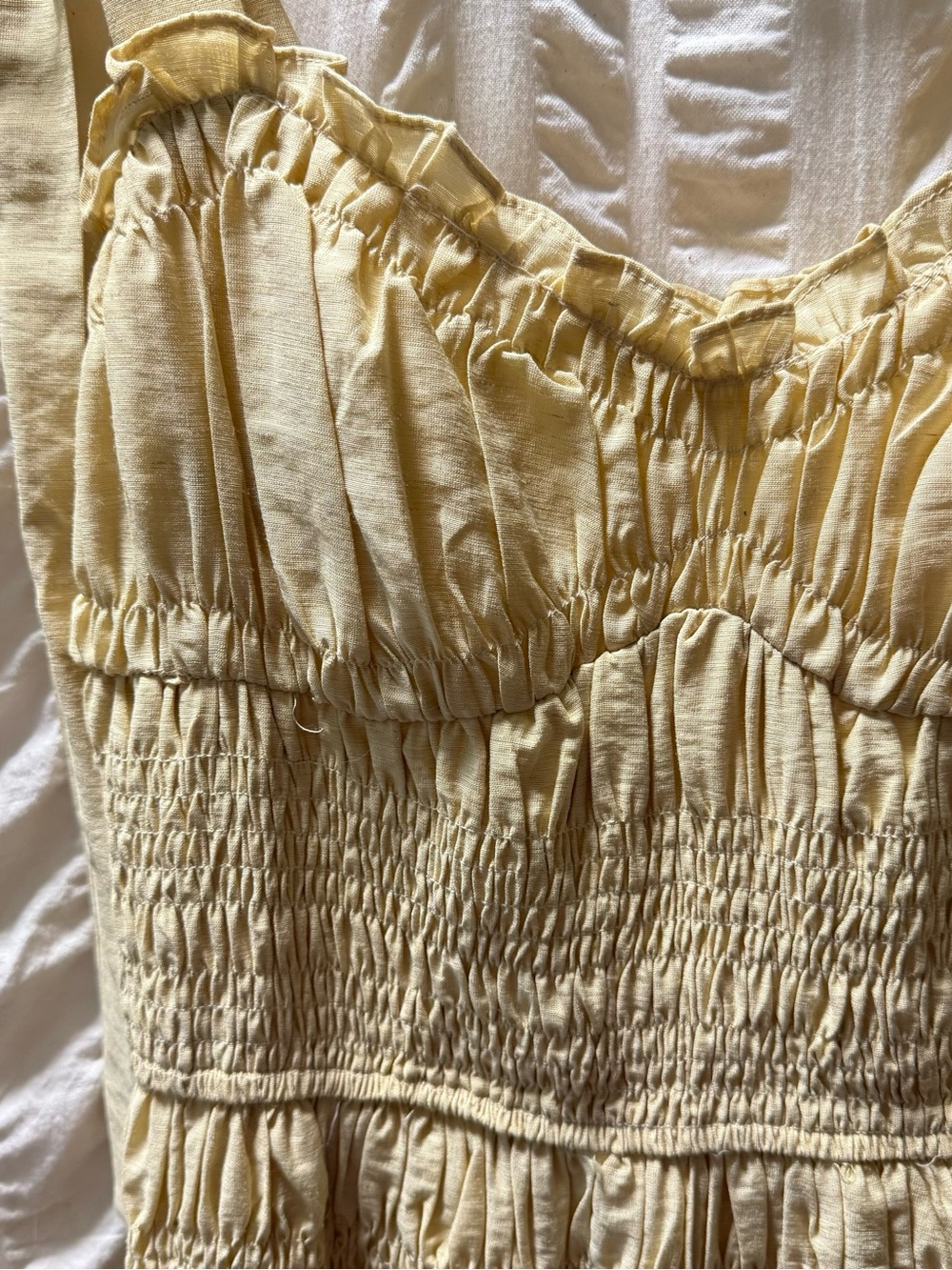 Moon River Butter Cream Yellow Smocked Tie-Shoulder Midi Dress Size M - Picture 2 of 8